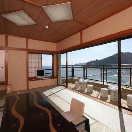 Tsukino Sumika Atami Juraku Hotel Екстер'єр фото