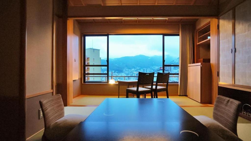 Tsukino Sumika Atami Juraku Hotel Екстер'єр фото