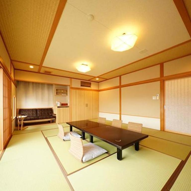 Tsukino Sumika Atami Juraku Hotel Екстер'єр фото