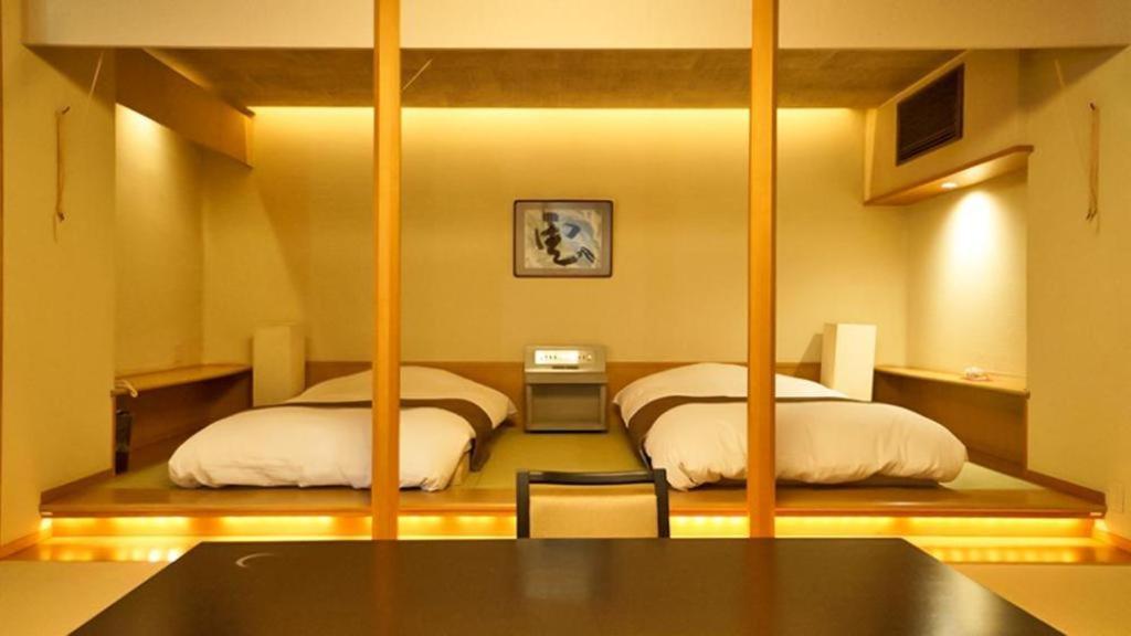 Tsukino Sumika Atami Juraku Hotel Екстер'єр фото