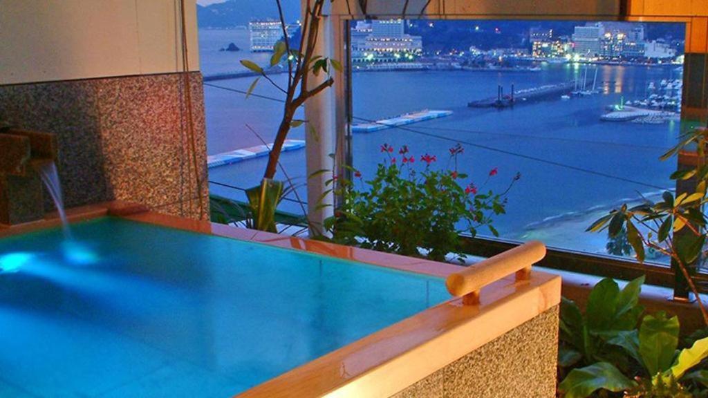 Tsukino Sumika Atami Juraku Hotel Екстер'єр фото